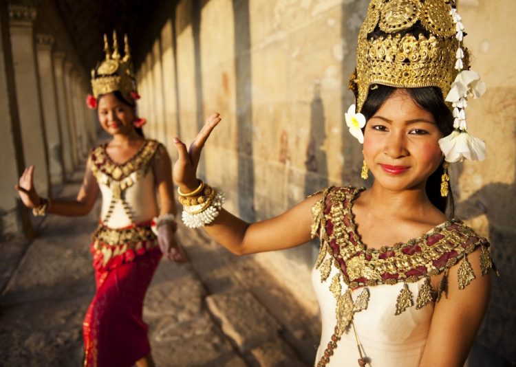 private tour operators in cambodia