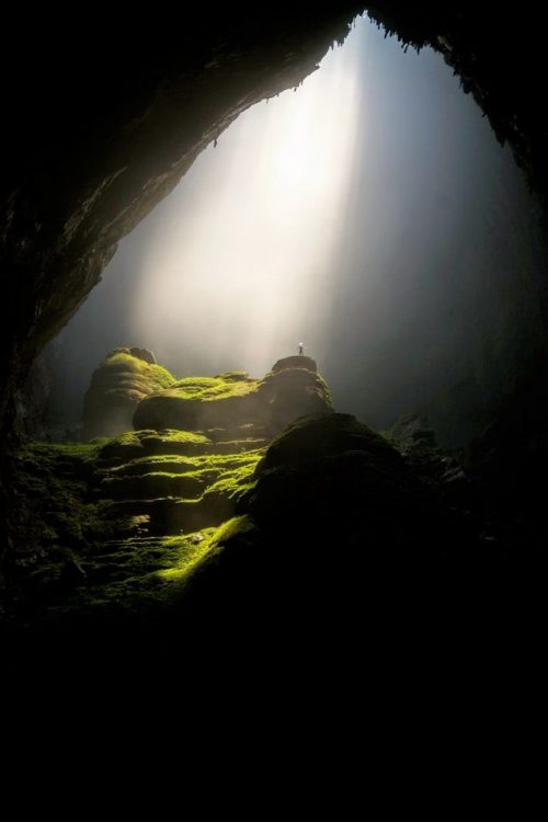 world largest cave son doong cave vietnam