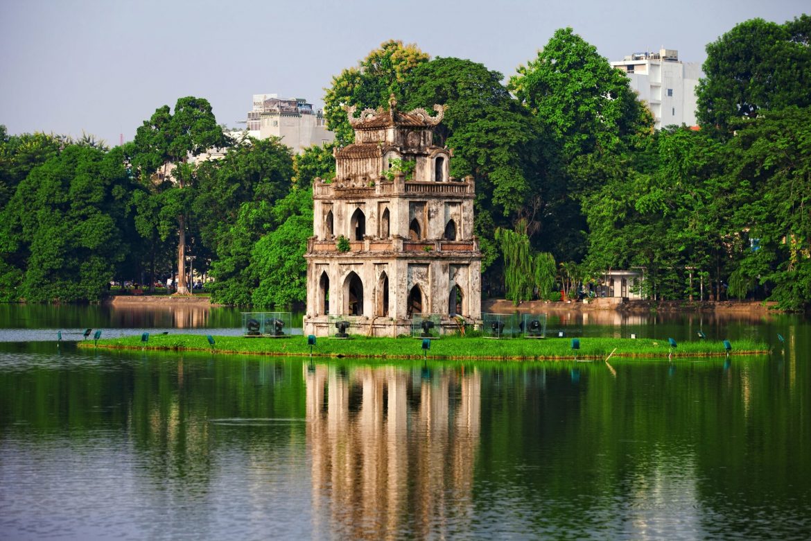 hoan kiem lake top experience nightlife vietnam, places to visit in hanoi, famous places in hanoi, hanoi travel guide, hanoi old quarter 