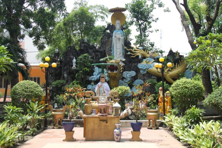 Giac Lam Pagoda Saigon - Pay A Visit To The Sacred Buddhist World