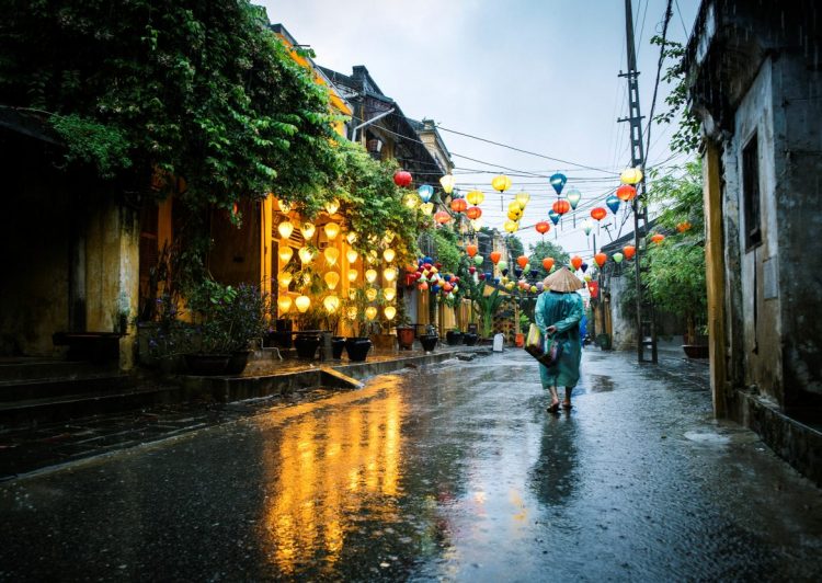 hoi-an-rainy-day-vietnam