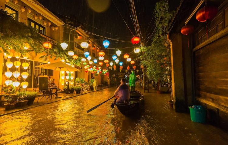 hoi-an-floods-vietnam