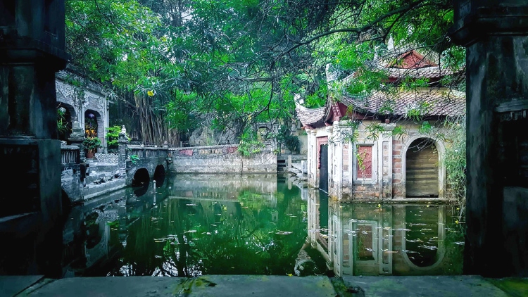 Thanh Chuong Palace