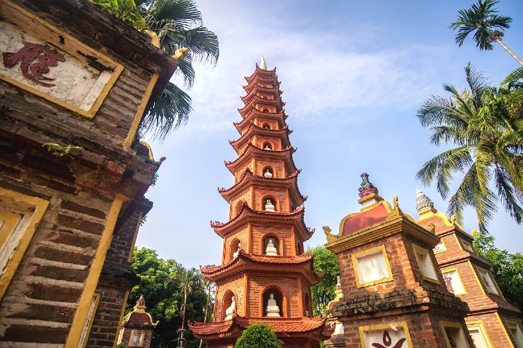Tran Quoc Pagoda - A blooming lotus in the crowded city’s heart