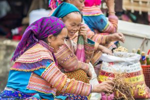 trekking sapa, sapa trekking tour, travelsapa, hmong people