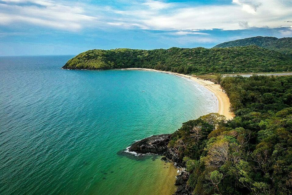 dam trau beach