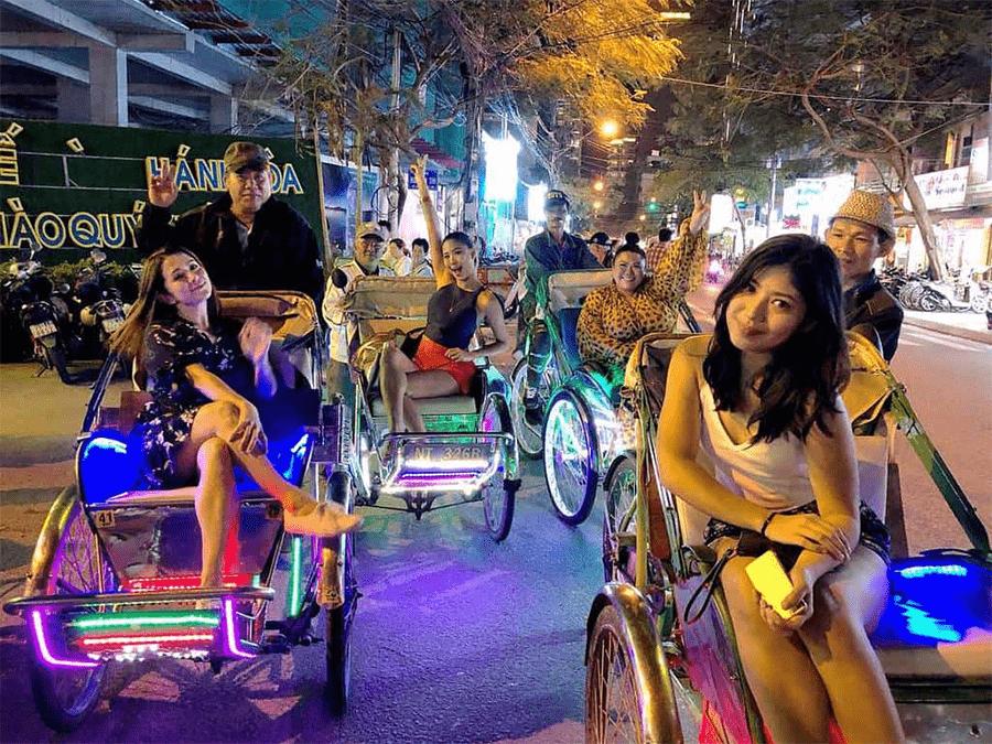 nightlife in hue vietnam