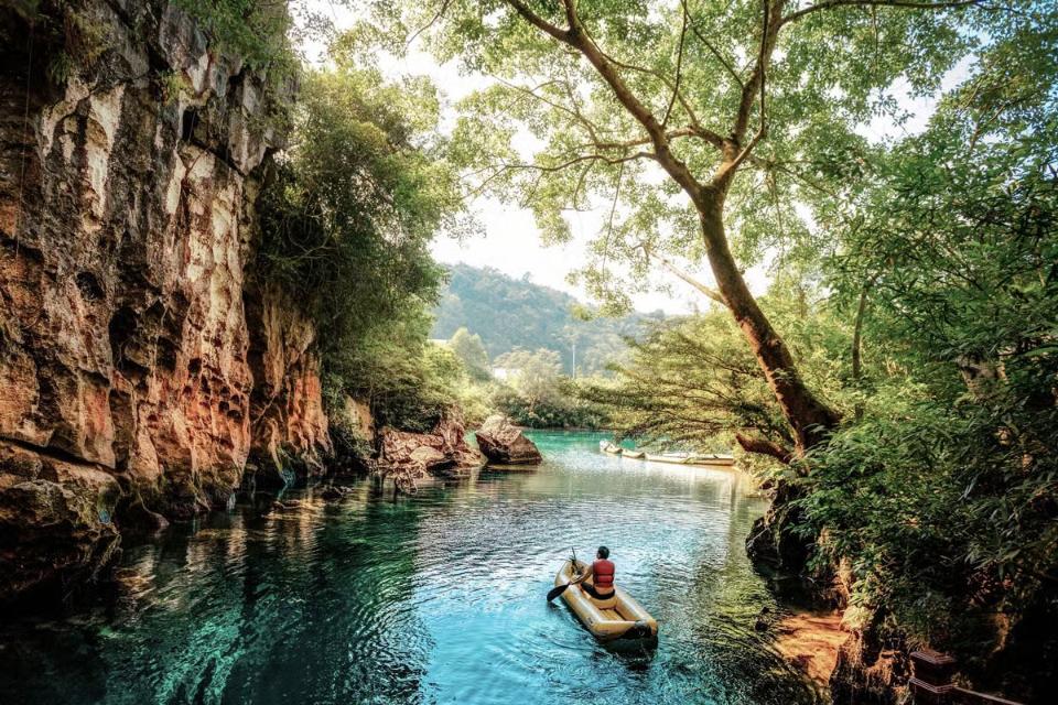 dark cave phong nha