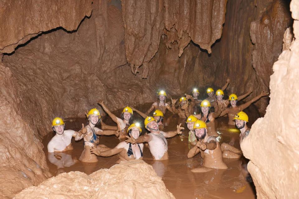 dark cave phong nha