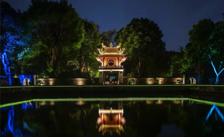 private tours of vietnam night tour van mieu