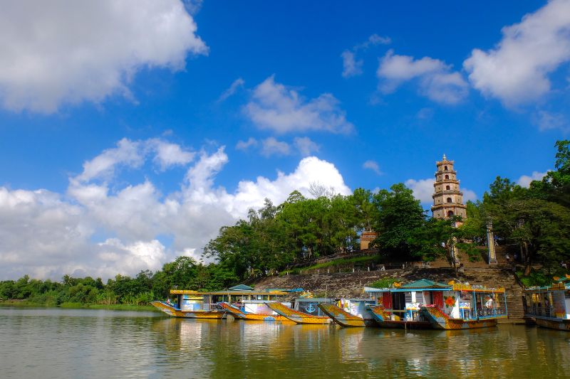 Hue – Danang - Hoi An (B/L/D)